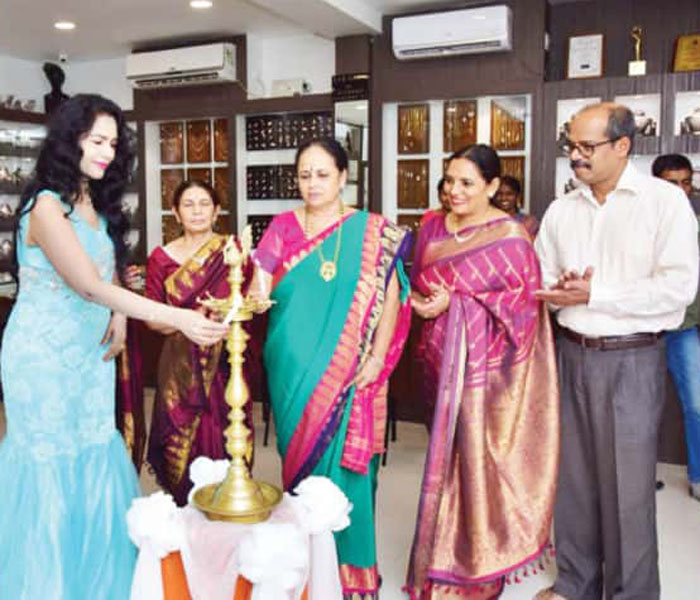 dr.hemamalini-lakshman